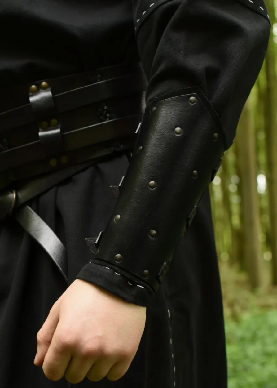 Armschützer aus Leder mit Nieten und Wildleder, Paar, versch. Farben