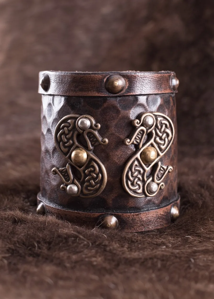 Armschützer aus Leder mit Zweiköpfigen Drachen