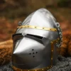 Beckenhaube, Hundsgugel, ca. 1390, 1,6 mm Stahl