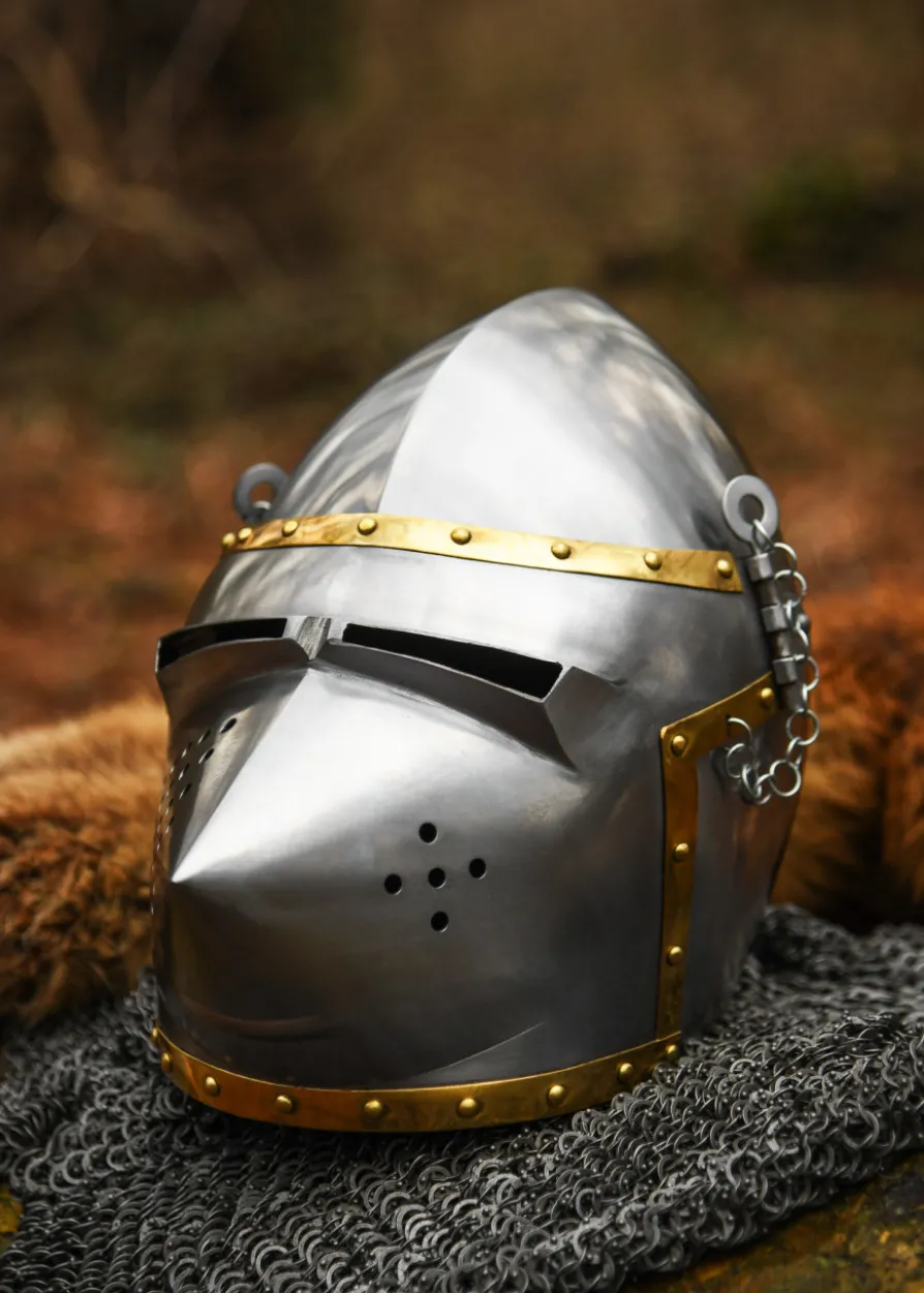 Beckenhaube, Hundsgugel, ca. 1390, 1,6 mm Stahl