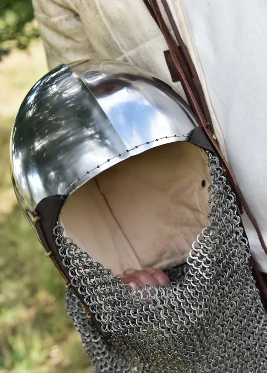 Beckenhaube mit Kettenbrünne aus vernieteten Flachringen, 2 mm Stahl