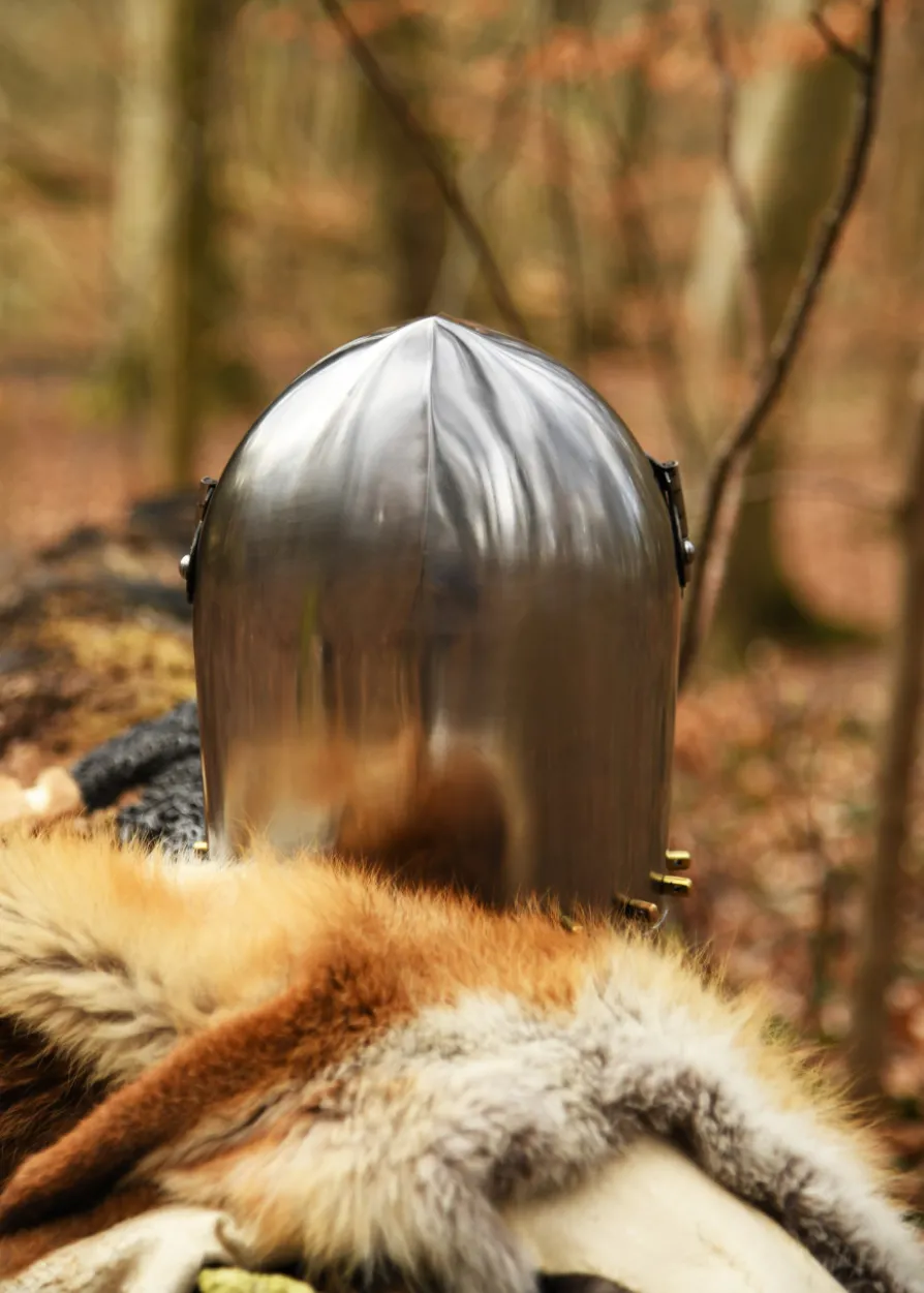 Beckenhaube mit Visier, 14. Jh., 2 mm Stahl