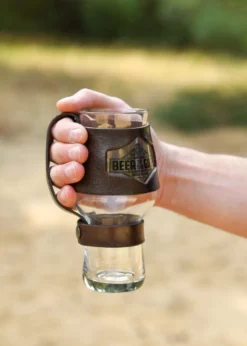 Bierglas Halterung, Manschette aus Leder, braun - Wacken Brauerei
