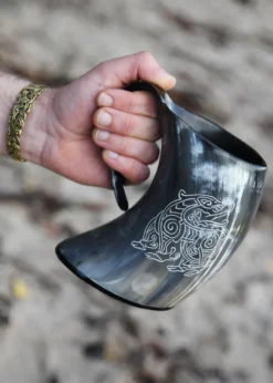 Bierkrug aus Horn - Drache