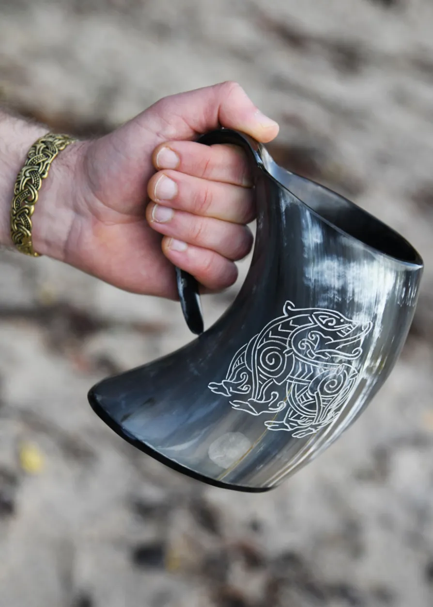 Bierkrug aus Horn - Drache