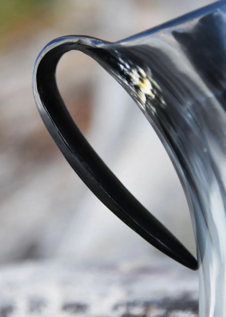 Bierkrug aus Horn - Odin reitet Sleipnir