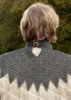 Bischofskragen, Kettenkragen mit Lederriemen und Schnallen