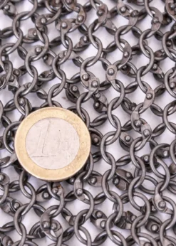 Bischofskragen, Kettenkragen mit Lederriemen und Schnallen
