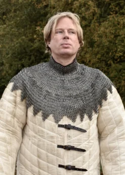 Bischofskragen, Kettenkragen mit Lederriemen und Schnallen