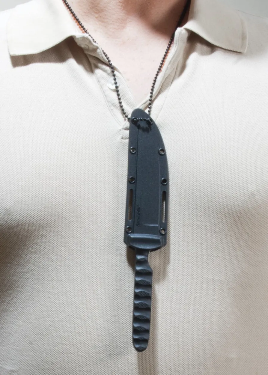 Bowie Spike, Halsmesser