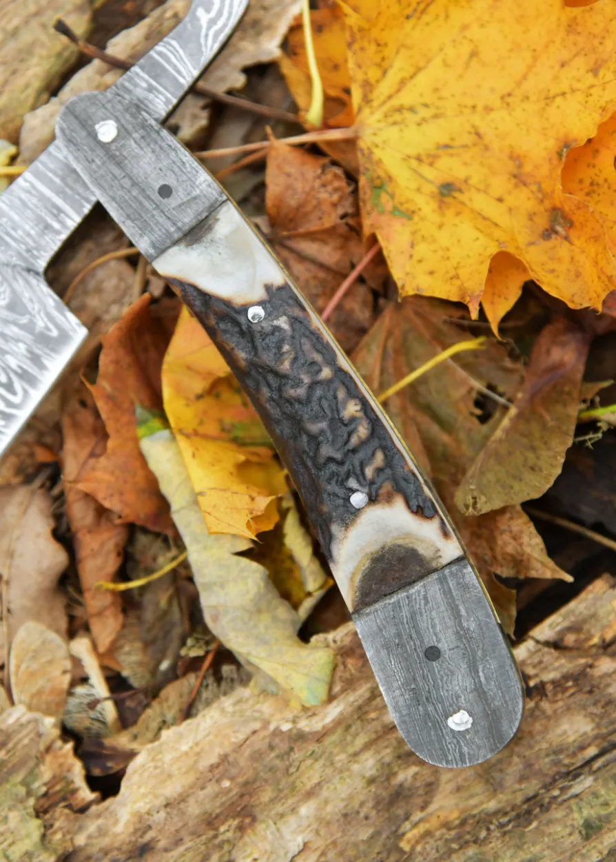 Damast-Rasiermesser mit Hirschhorngriff und Lederetui - Requisit