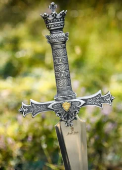 Dolch von König Artus, Marto