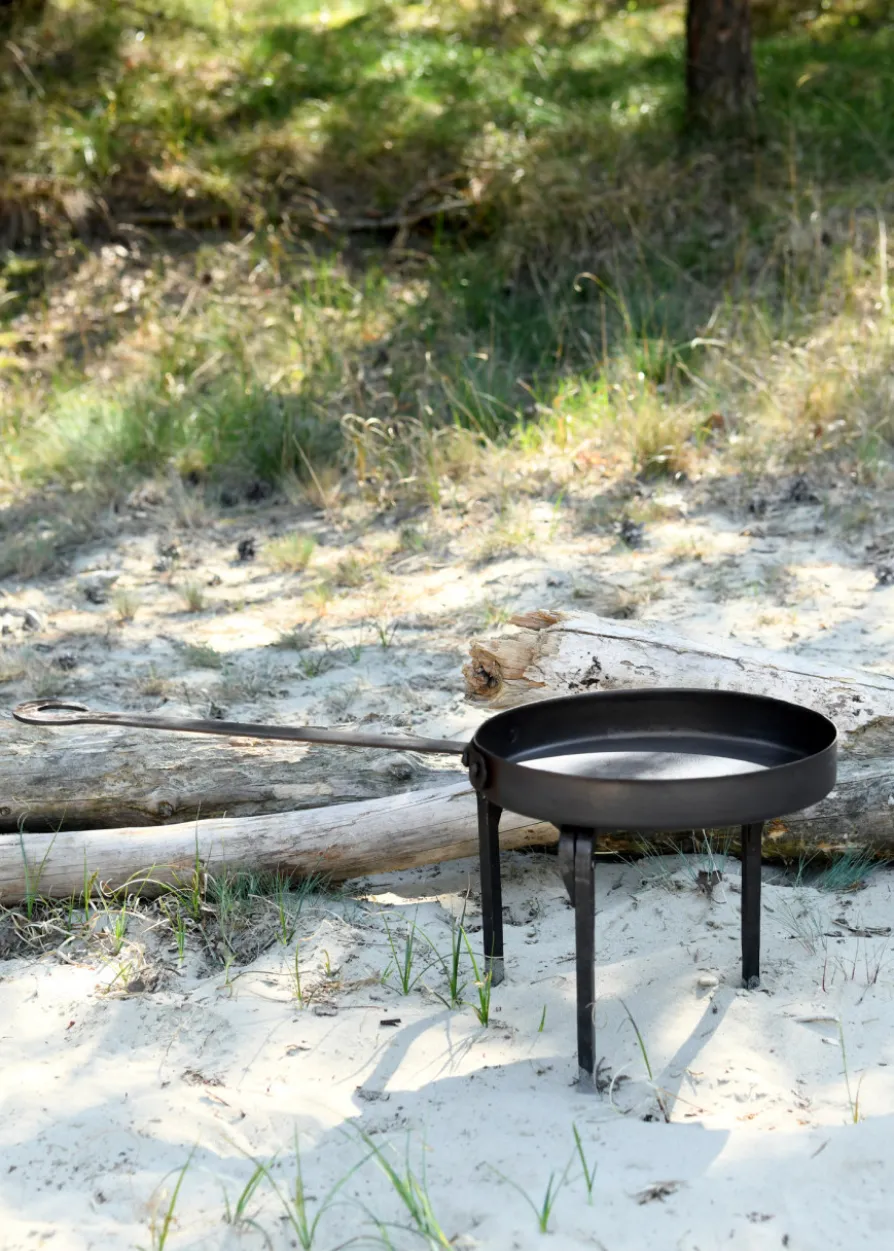 Einfaches Dreibein, Pfannenrost, handgeschmiedet