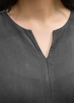 Elegantes Kleid Elira mit langen Ärmeln, grau