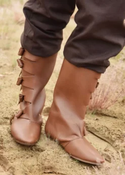 Frühmittelalterliche Wikingerstiefel, braun