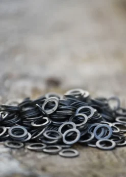 FRM/FWM 1kg Paket lose flache Kettenringe, gestanzt, ID8mm