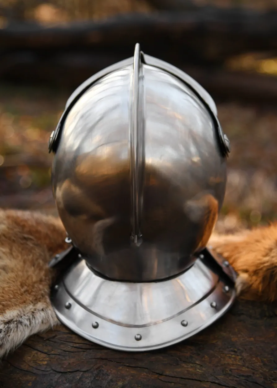 Geschlossene Sturmhaube, Burgonet, 17. Jh., 1,6 mm Stahl