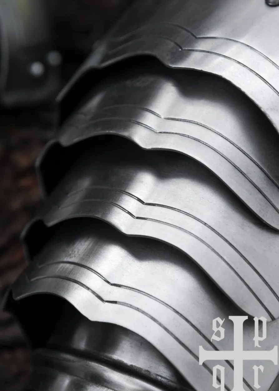 Gotisches Armzeug, 16. Jh., 1,6 mm Stahl, Paar