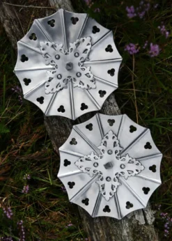 Gotische Schwebescheiben aus dem späten 15. Jh., 1,6 mm Stahl, Paar