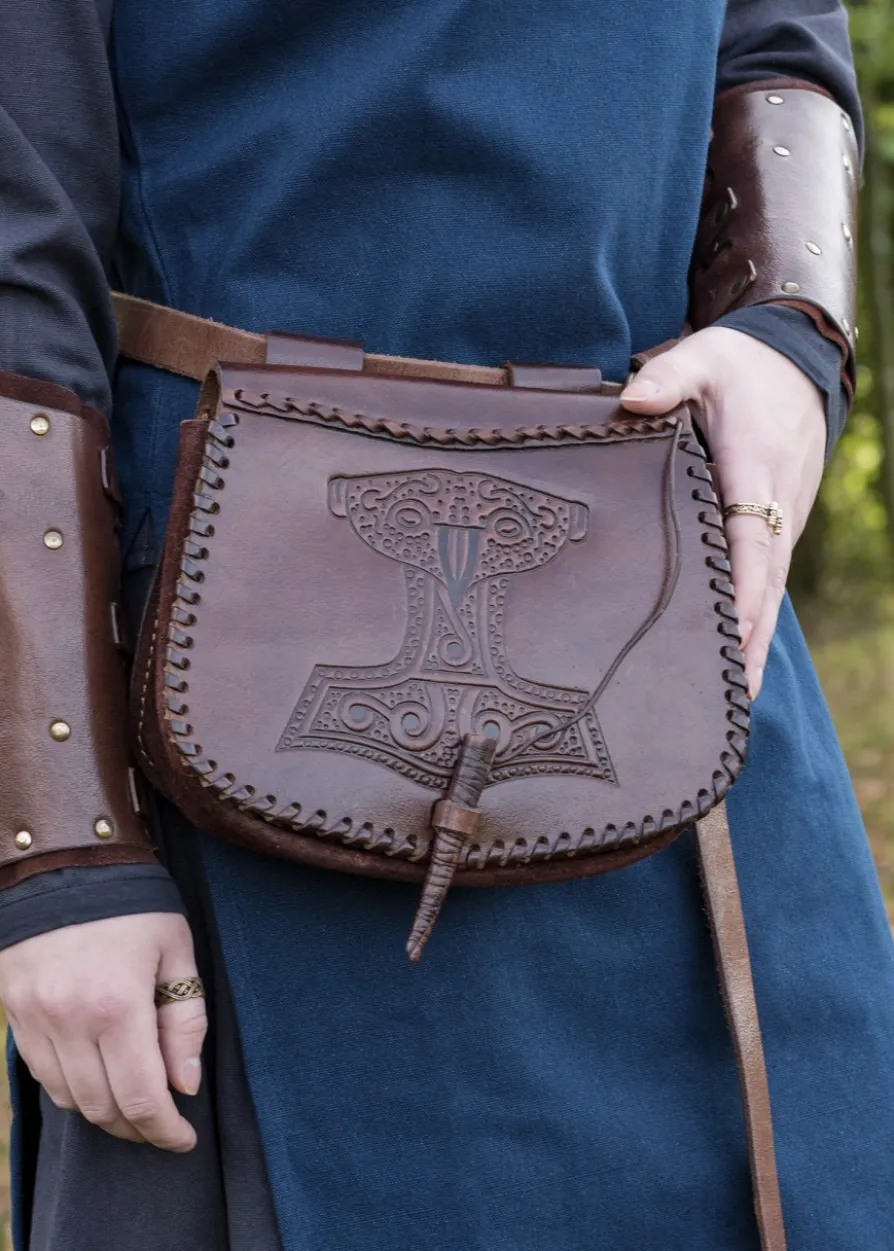 Gürteltasche mit Thorshammer-Prägung, Leder, Braun