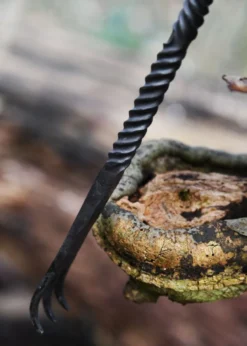 Handgeschmiedete Zange aus Eisen