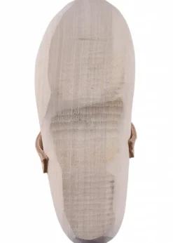 Holzschuhe mit Lederriemen