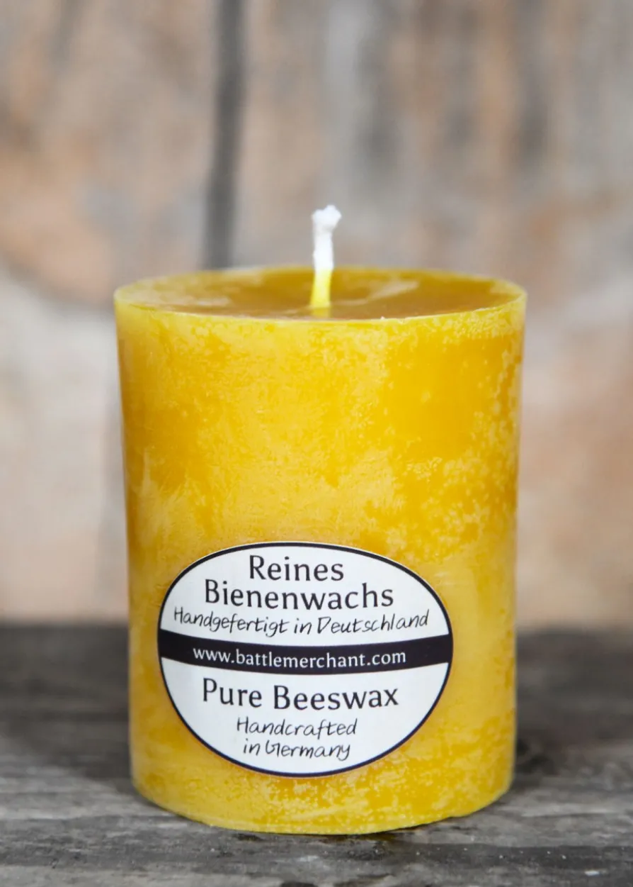 Kerze aus reinem Bienenwachs, massiv, gegossen
