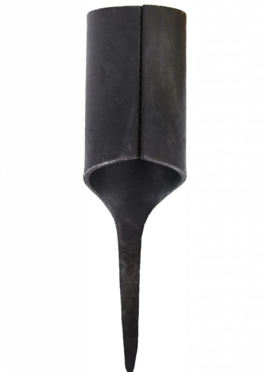 Kerzenhalter mit Nagel