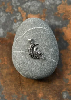 Kettenanhänger aus Silber - Rabe