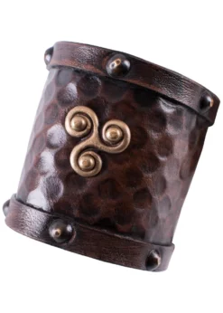 Kleiner Armschützer aus Leder mit Keltischem Triskel-Motiv