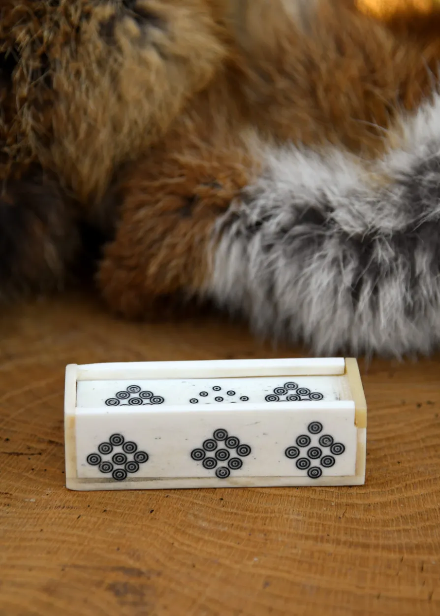Kästchen aus Knochen, 10 cm