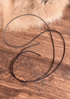 Lederband aus Ziegenleder, Rundriemen 1,5 mm, schwarz, 1 m