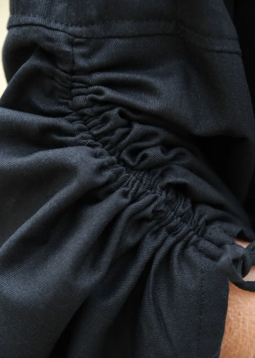 Mittelalter Kleid Isra mit Trompetenärmeln, schwarz