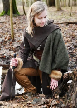 Mittelalterkleid Marit mit Schnürungen, braun