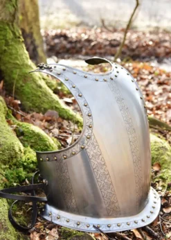 Mittelalterlicher Brustpanzer, Harnisch mit Gravierungen, Stahl