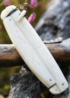 Mittelalterlicher Kamm aus Knochen, 12 cm