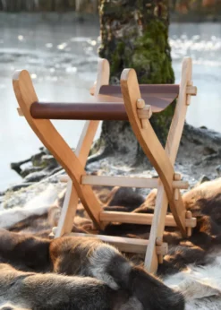 Mittelalter-Scherenstuhl mit Ledersitz