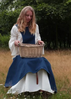 Mittelalter-Unterkleid Burglinde mit Trompetenärmeln, natur