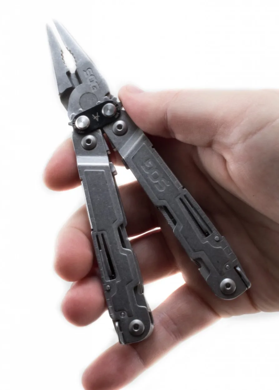 Multitool Poweraccess, SOG