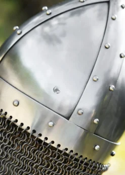 Nasalhelm mit Wangenklappen und Brünne, 2 mm Stahl