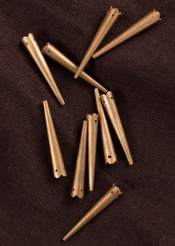 Nestelspitzen aus Messing, mit Krone, 10 Stück