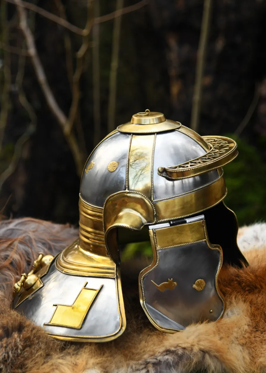 Niedermörmter Italic -H-, Römerhelm, Stahl und Messing