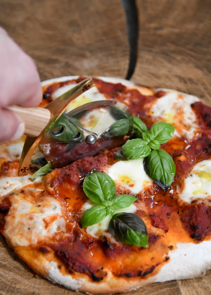 Pizzaschneider Pizzaroller Templer Schwert