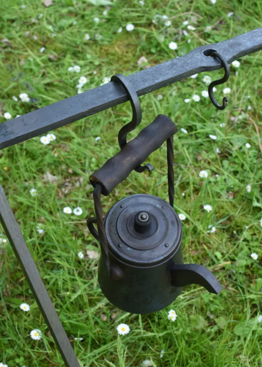 Rechteckige Stahlstange für Mittelalterlager, 6 Löcher, ca. 150 cm