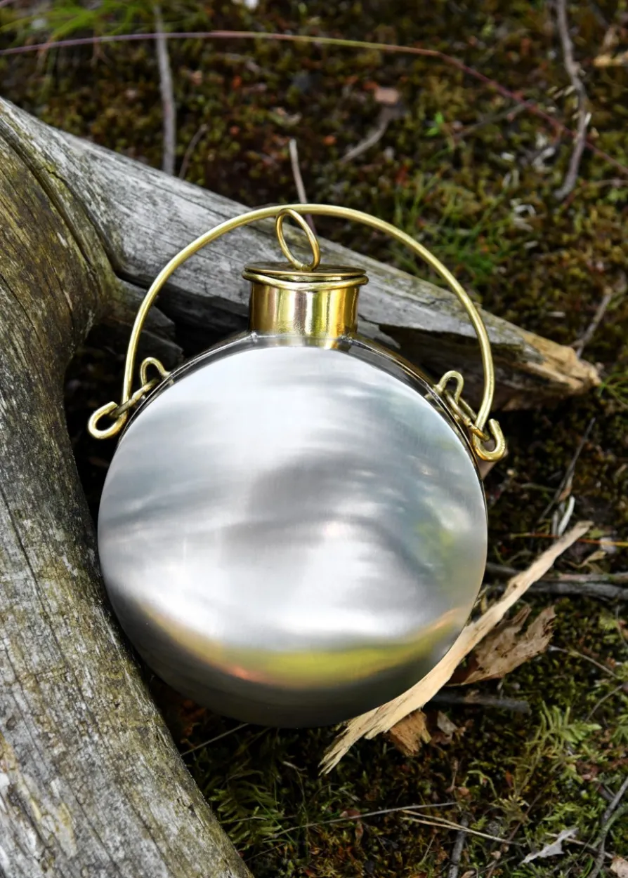 Römische Feldflasche (Laguncula), Stahl und Messing