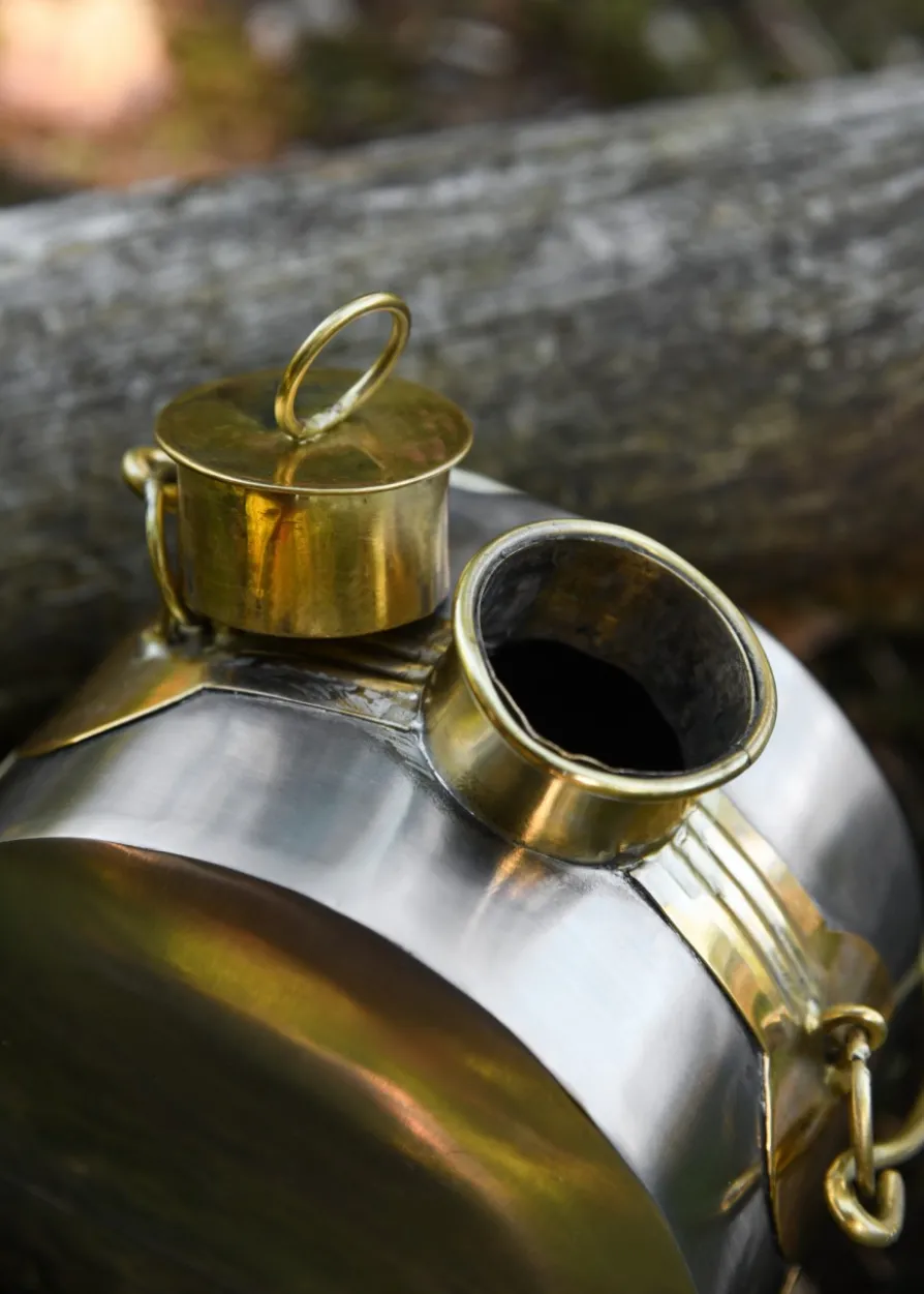 Römische Feldflasche (Laguncula), Stahl und Messing