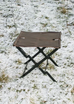 Römischer Klapphocker, Stahl und Leder