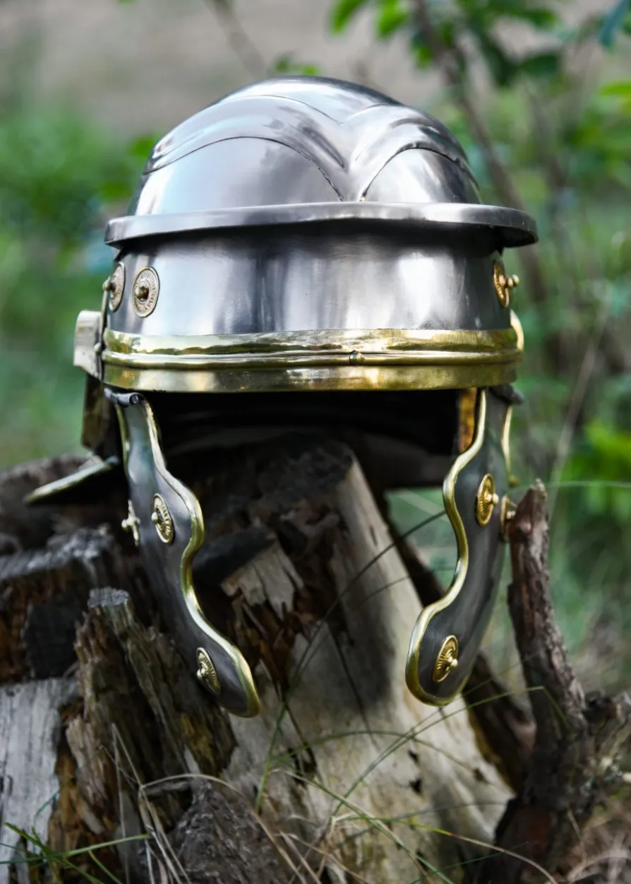 Römischer Legionärshelm