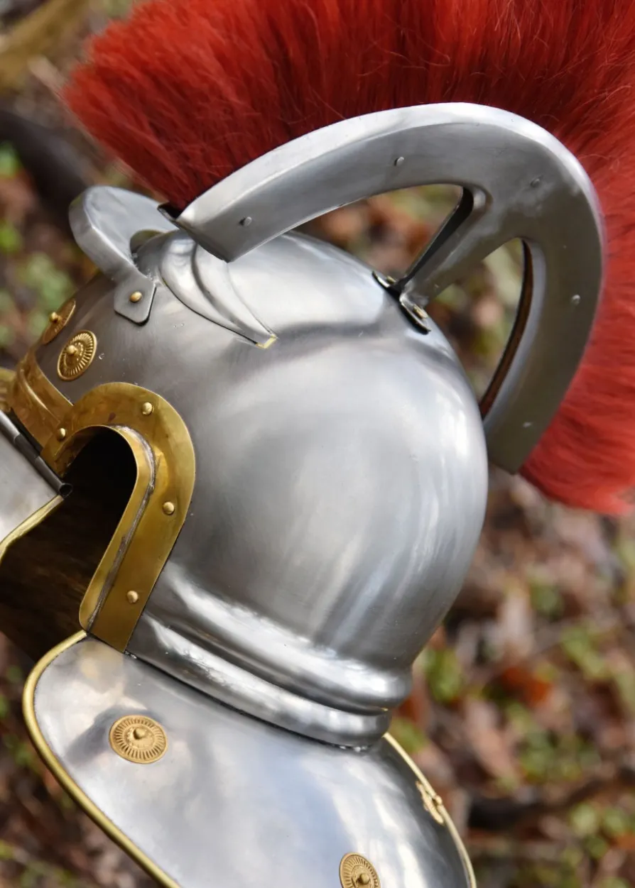 Römischer Offiziershelm mit Helmbusch (Centurio)
