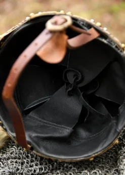 Rus-Helm mit Pferdehaarbusch